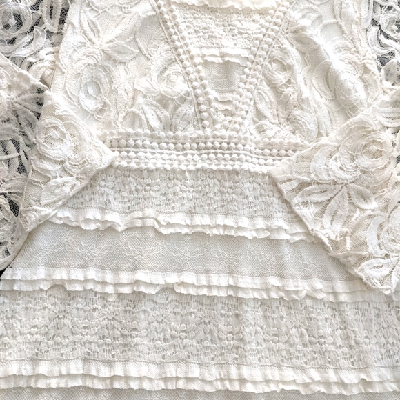 Decorated Originals Women's Blouse - Picture 3 of 7